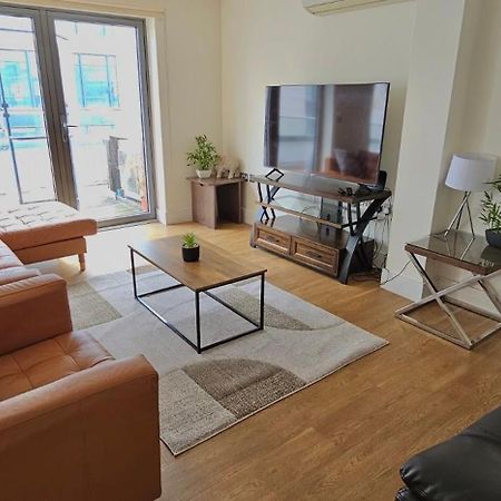 Spacious 3-Bed 3-Bath Luxury Apartment With Balcony Hyde Park London Exterior photo