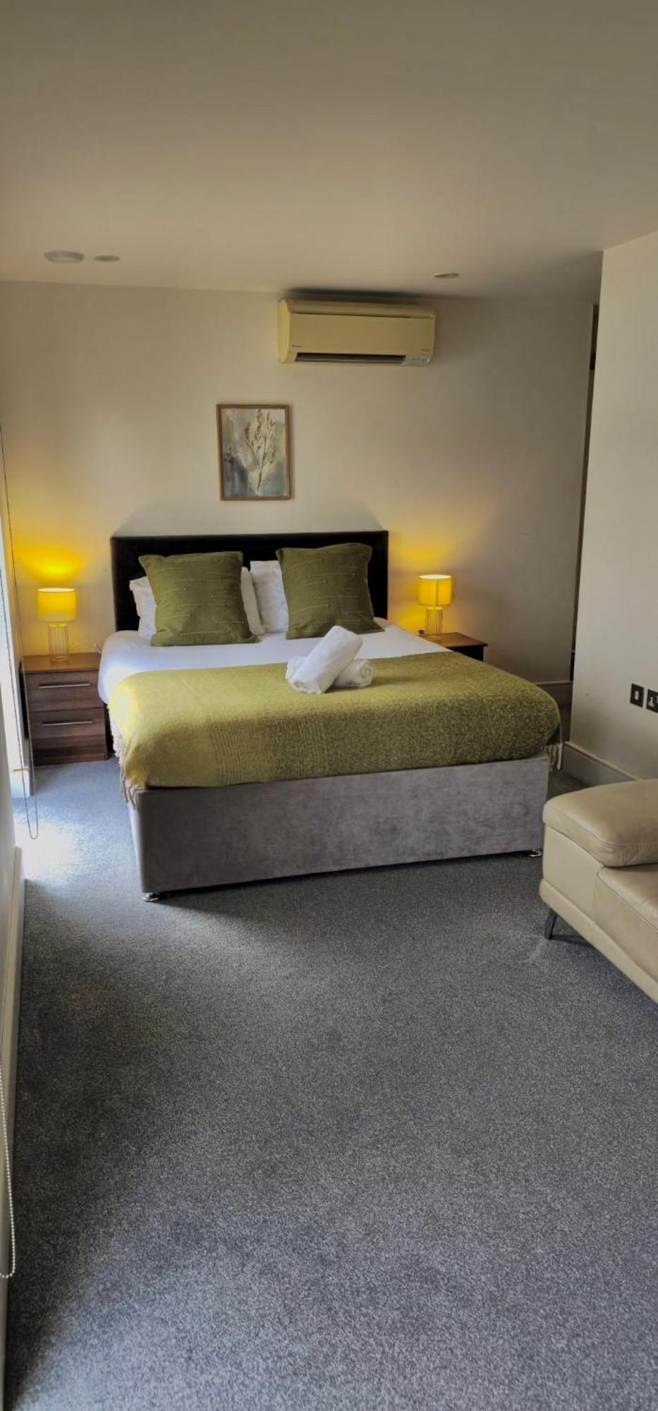 Spacious 3-Bed 3-Bath Luxury Apartment With Balcony Hyde Park London Exterior photo